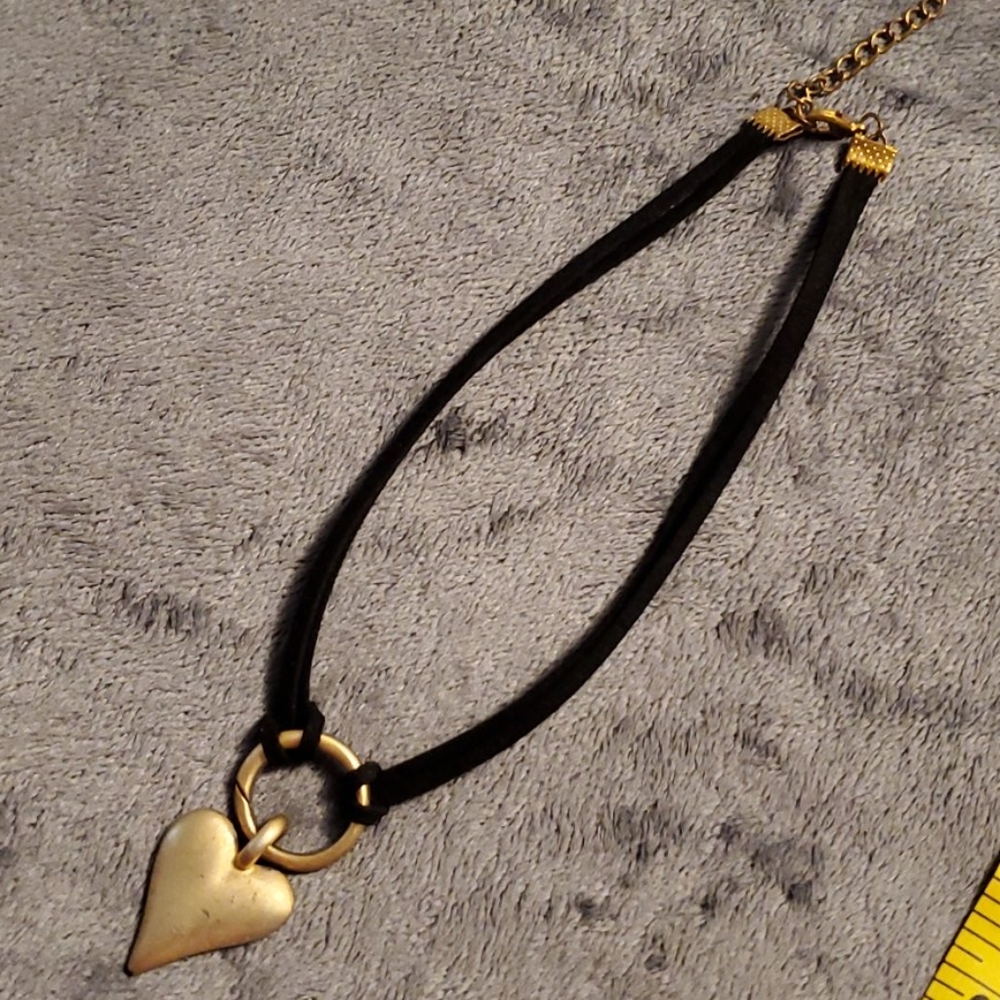 Heart Gold Choker